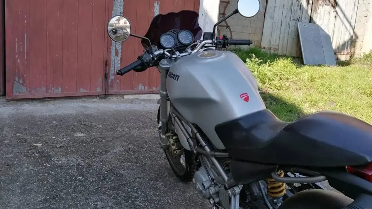 Ducati Monster 620 I.E (2002)  (2)