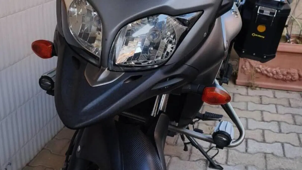 Suzuki V-Strom 650 ABS (2011 - 17)  (2)
