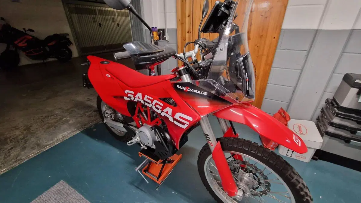 GASGAS ES 700 (2022 - 26) 