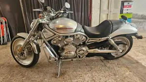 Harley-Davidson 1130 V-Rod (2006) - VRSCA 