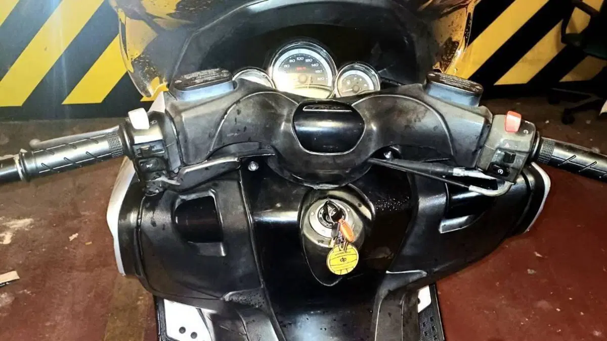 Yamaha T-Max 500 (2008 - 12)  (6)