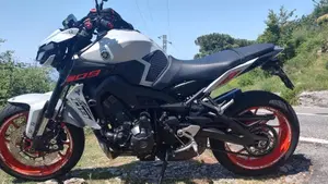 Yamaha MT-09 (2017 - 20)  (14)