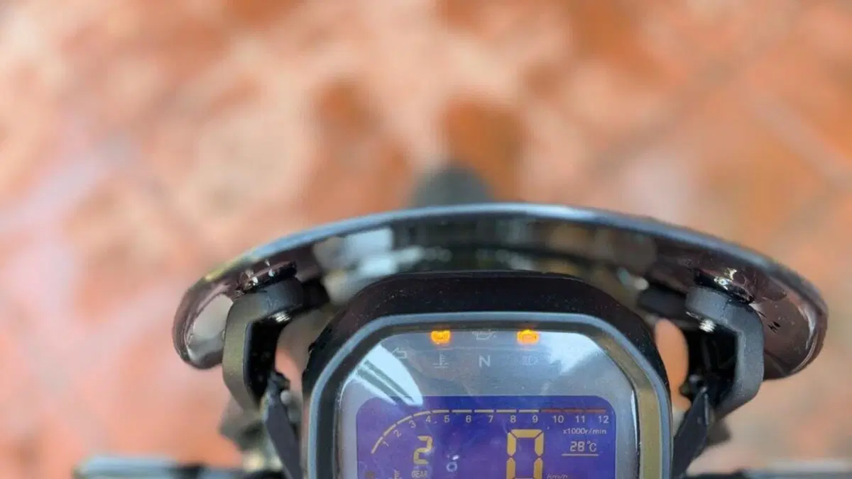 Voge Trofeo 300ACX Scrambler (2021 - 26)  (5)