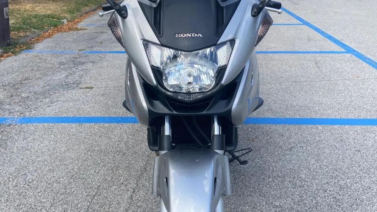 Honda Deauville 700   (3)