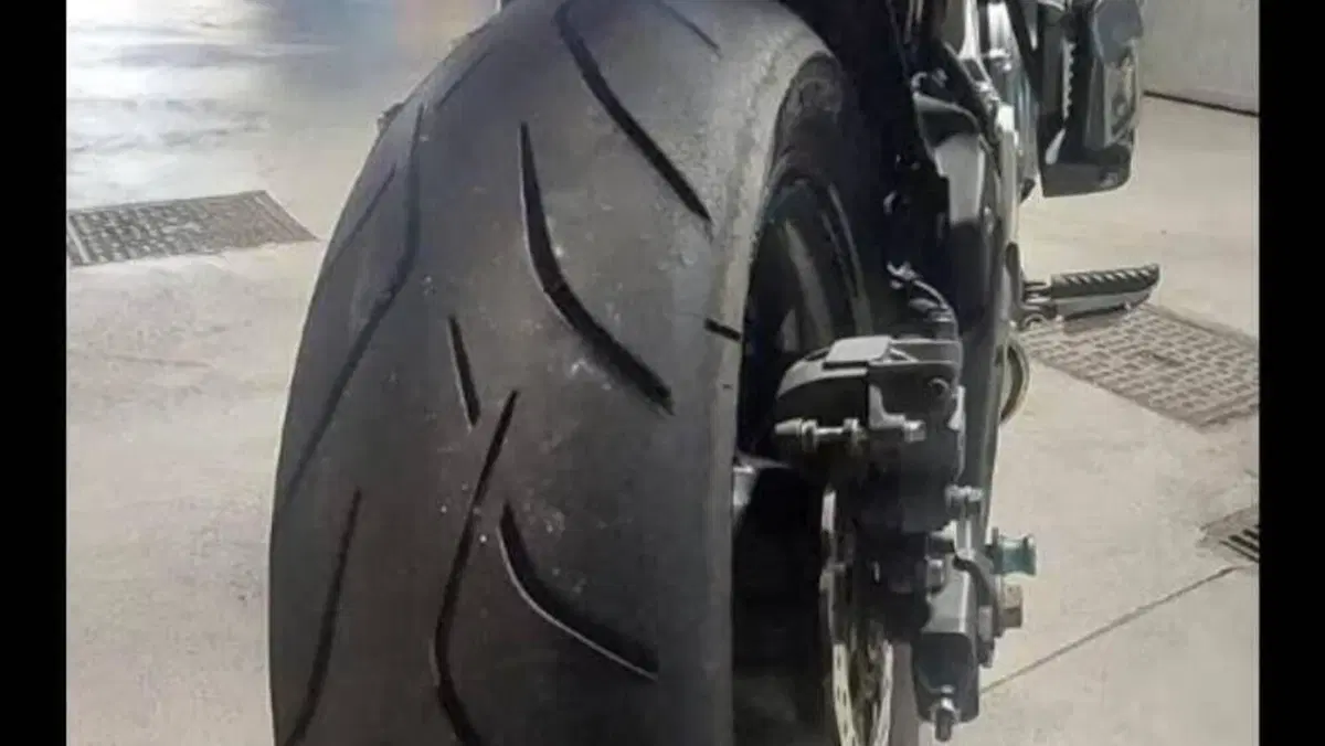 Kawasaki Z 650 (2017 - 19)  (5)