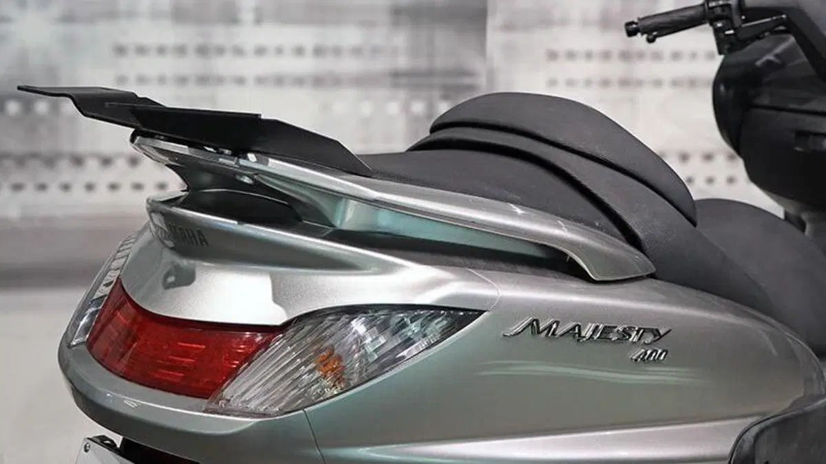 Yamaha Majesty 400 (2004 - 08)  (7)