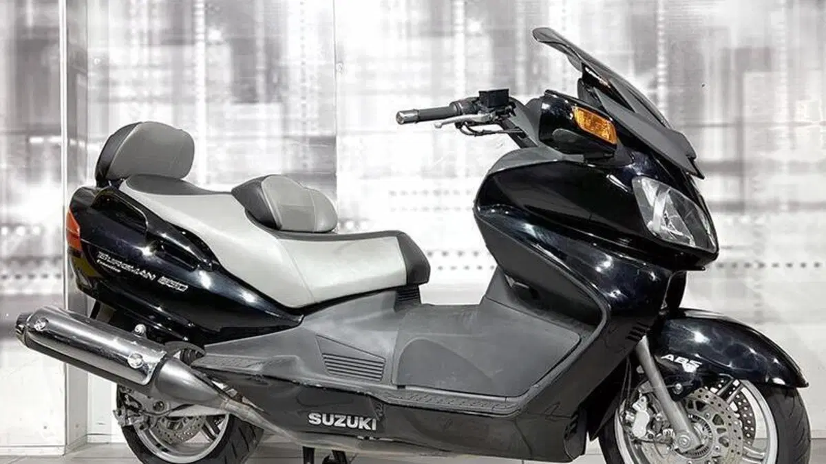 Suzuki Burgman AN 650 Executive (2004 - 06) 