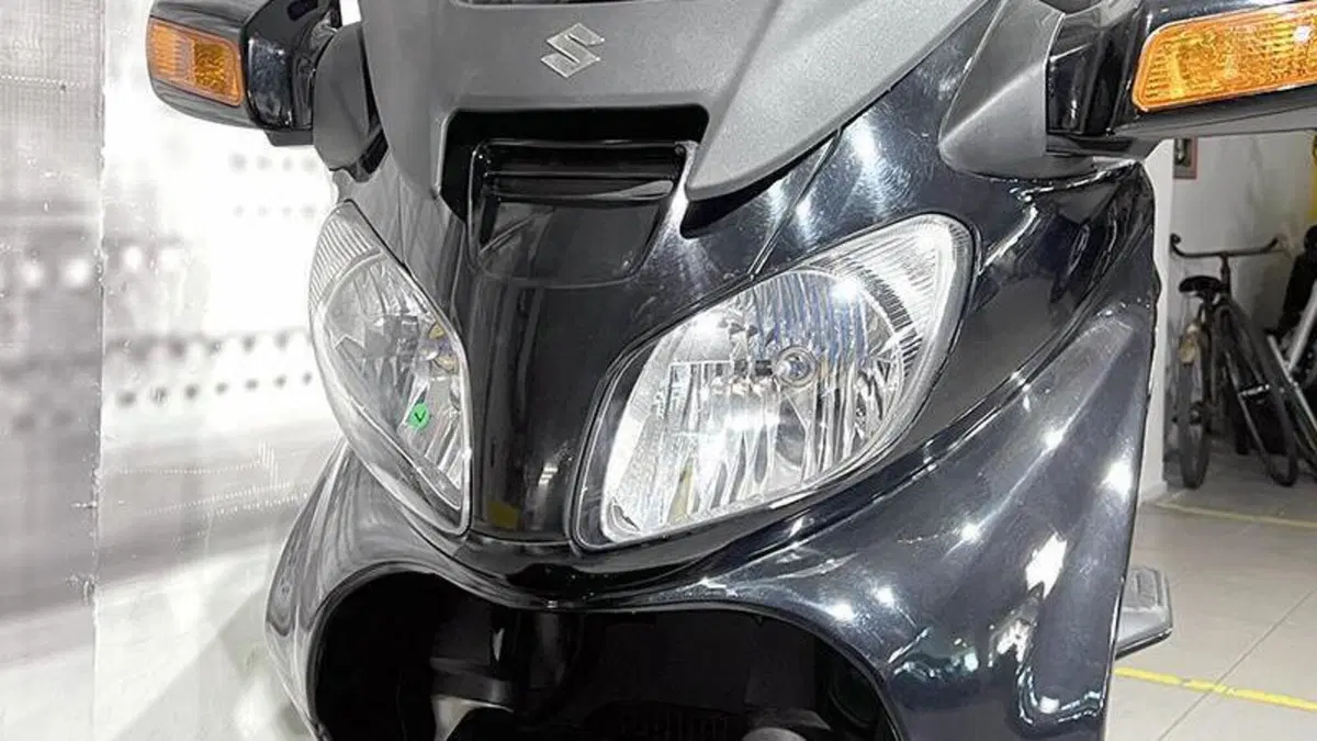 Suzuki Burgman AN 650 Executive (2004 - 06)  (9)