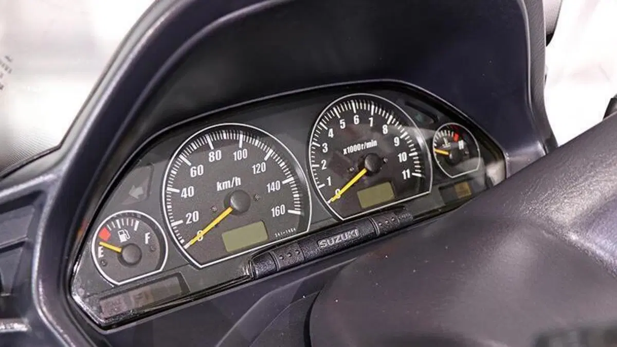 Suzuki Burgman AN 400 i.e. (2004 - 05)  (6)