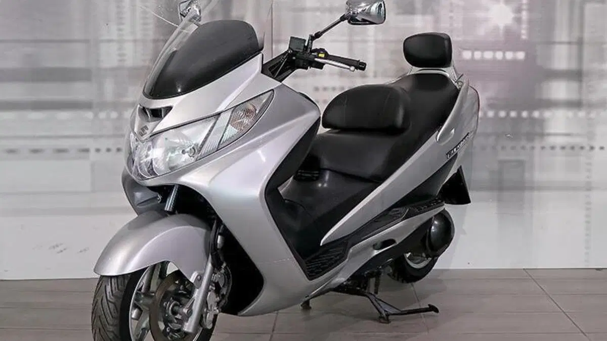 Suzuki Burgman AN 400 i.e. (2004 - 05)  (7)