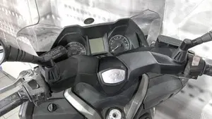 Kymco X-Town 300i ABS (2016 - 20)  (6)