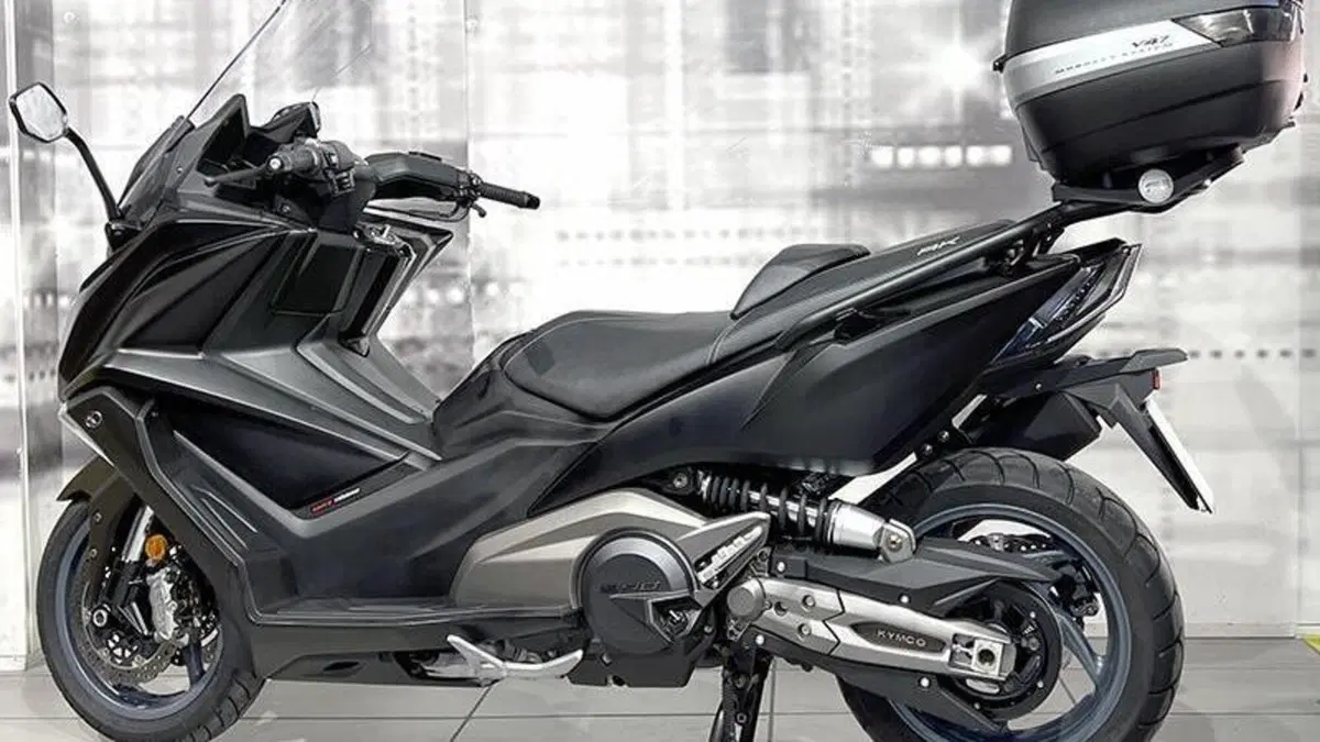 Kymco AK 550 ETS (2021 - 26)  (2)