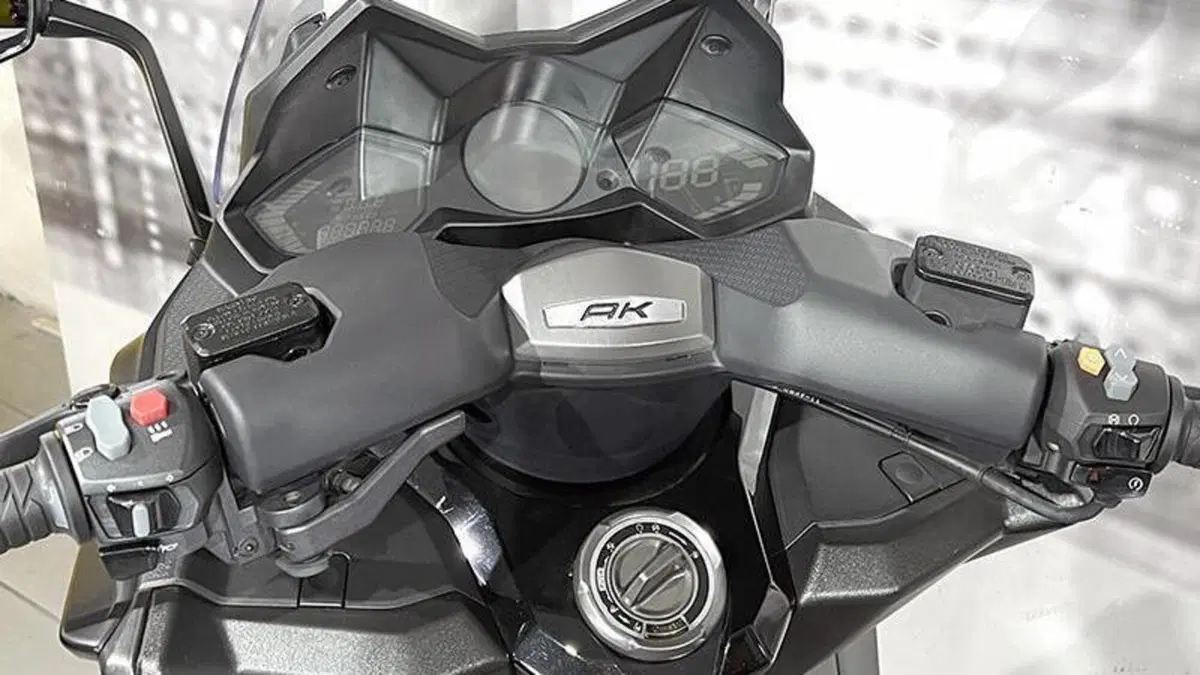 Kymco AK 550 ETS (2021 - 26)  (6)