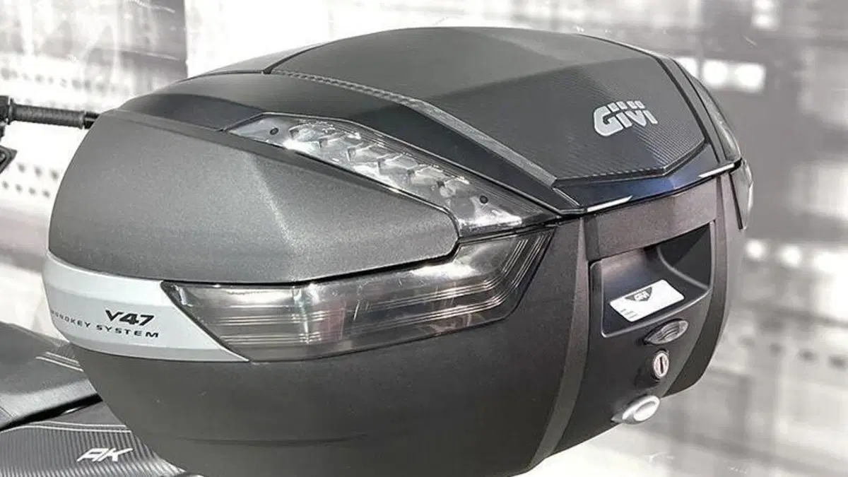 Kymco AK 550 ETS (2021 - 26)  (9)