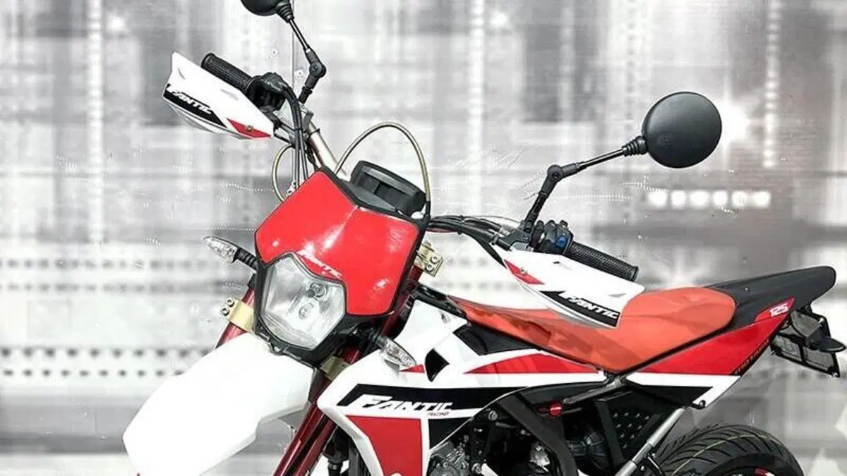 Fantic Motor XMF 125 Motard Competition 4t (2021 - 22)  (5)