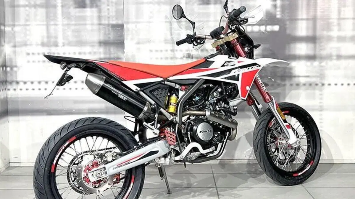 Fantic Motor XMF 125 Motard Competition 4t (2021 - 22)  (8)