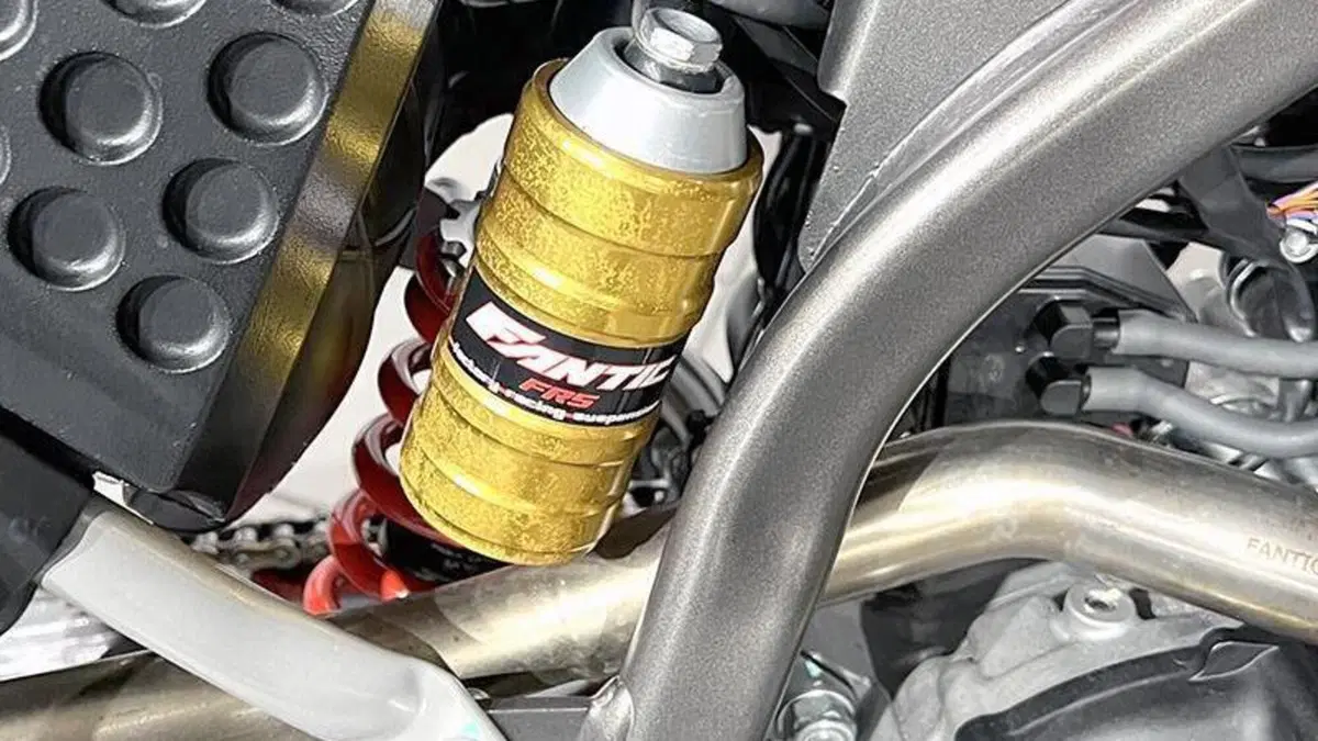 Fantic Motor XMF 125 Motard Competition 4t (2021 - 22)  (4)