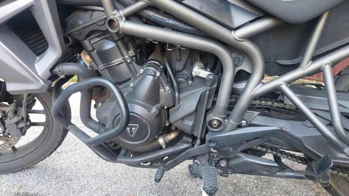 Triumph Tiger 800 XRx (2015 - 17)  (7)