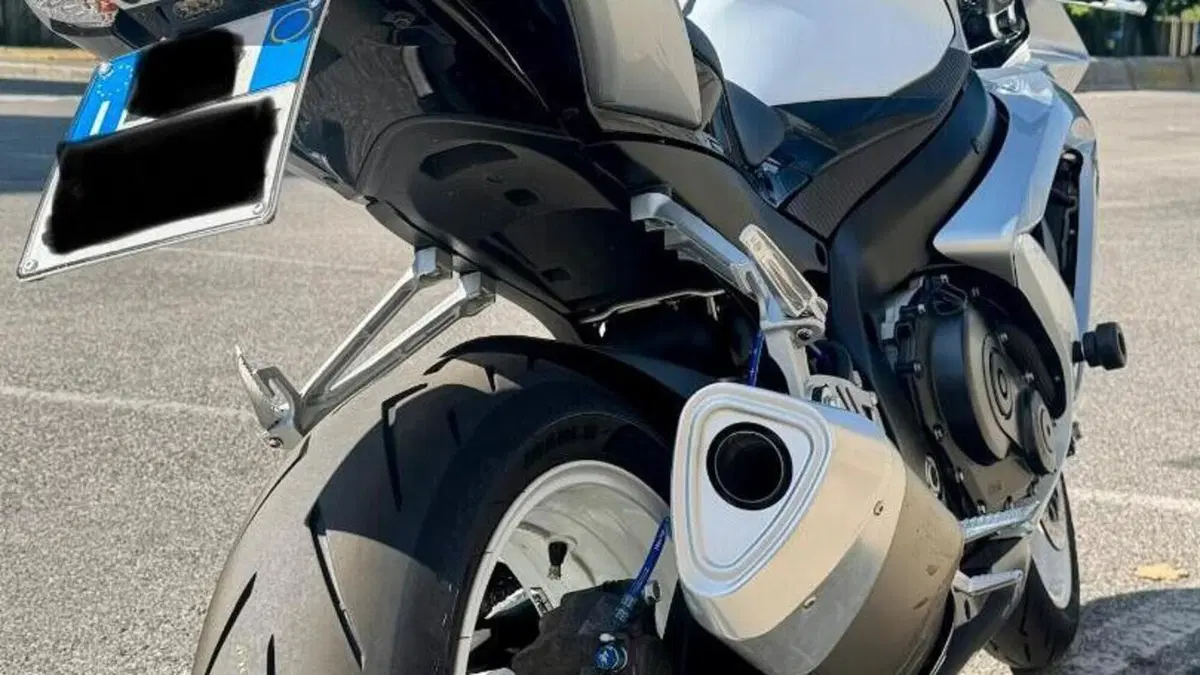 Suzuki GSX R 600 (2008 - 10)  (2)