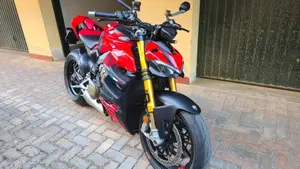 Ducati Streetfighter V4 1100 S (2020)  (2)