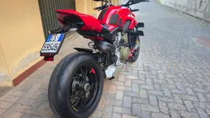Ducati Streetfighter V4 1100 S (2020)  (3)