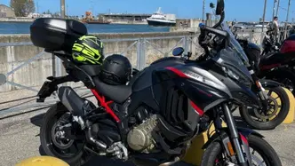 Ducati Multistrada V4 S Grand Tour (2024) usata