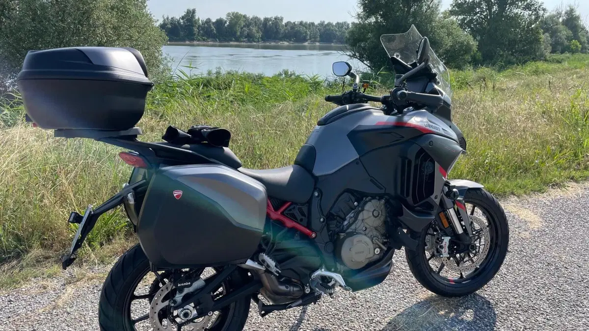 Ducati Multistrada V4 S Grand Tour (2024)  (5)