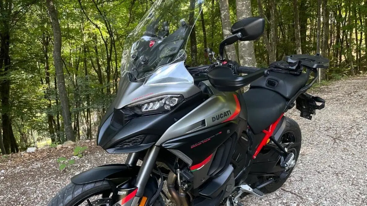 Ducati Multistrada V4 S Grand Tour (2024)  (7)