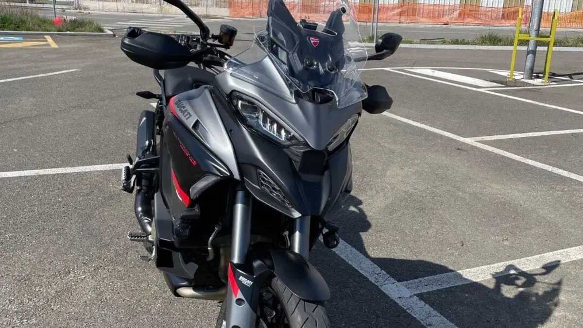 Ducati Multistrada V4 S Grand Tour (2024)  (8)