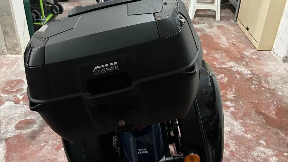 Royal Enfield Super Meteor 650 (2023 - 26)  (3)