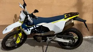 Husqvarna 701 Enduro (2023 - 25)  (4)