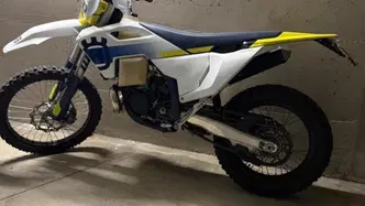 Husqvarna TE 250 (2024) usata