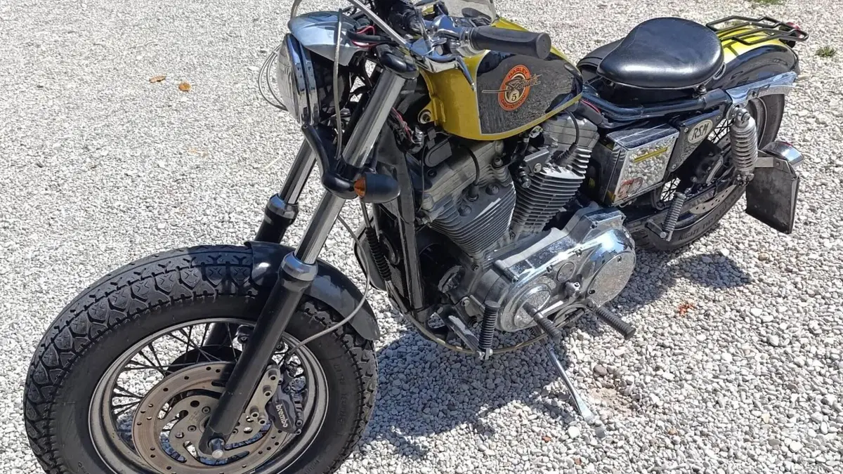 Harley-Davidson 883 Hugger (1994 - 00) - XLH  (5)