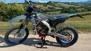 Tm Moto EN 250 ES Fi 2T TM Corse (2026)  (2)