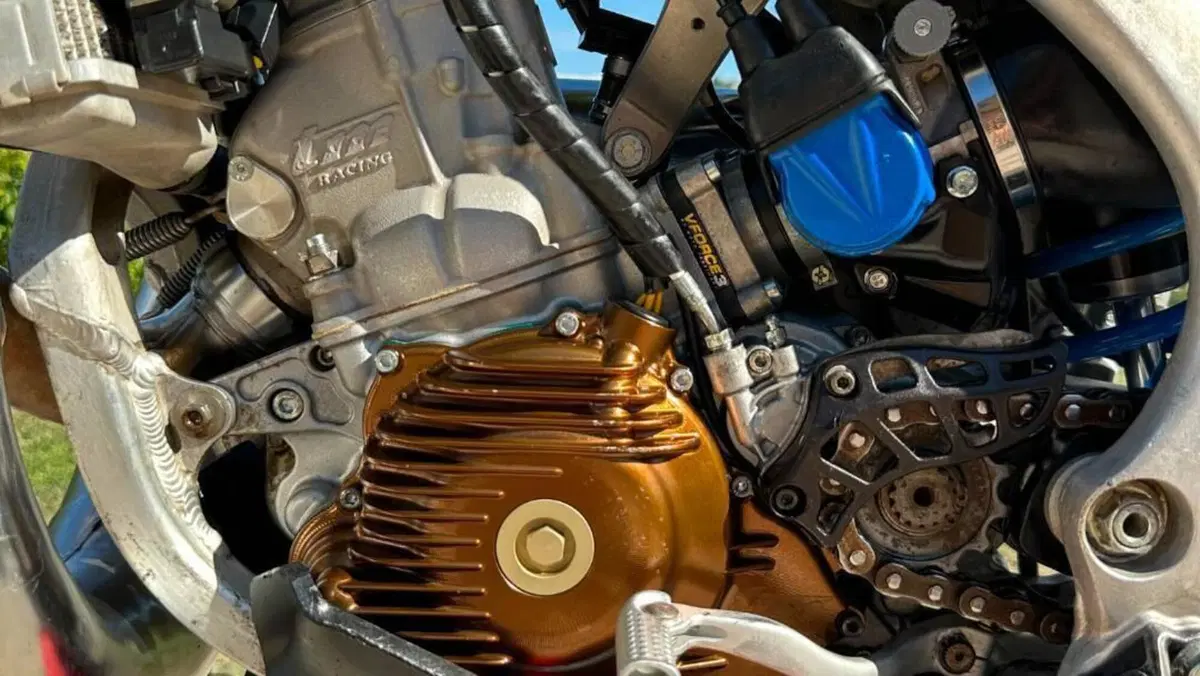 Tm Moto EN 250 ES Fi 2T TM Corse (2026)  (3)