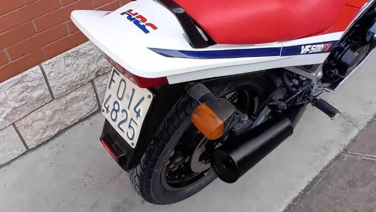 Honda   (8)