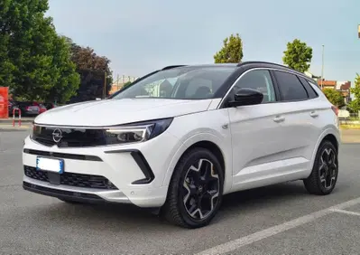 Opel Grandland 1.5 ecotec Ultimate s&s 130cv at8 (2)