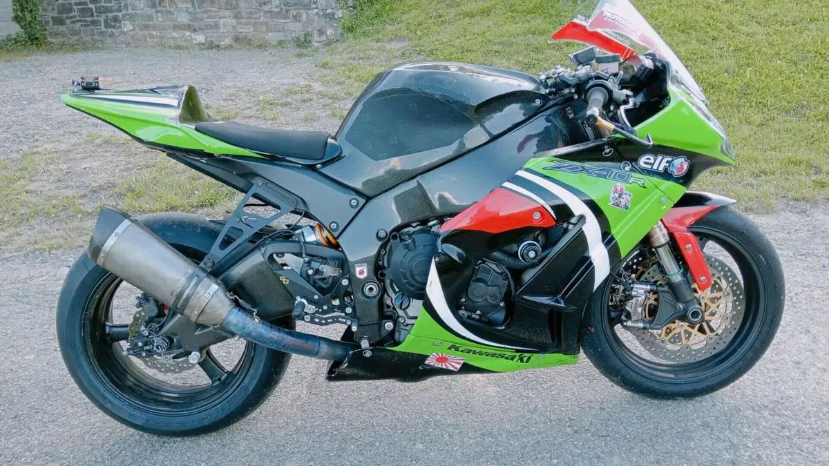Kawasaki Ninja 1000 ZX-10R (2011 - 15)  (2)