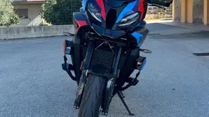 Bmw M 1000 XR (2024 - 27)  (2)