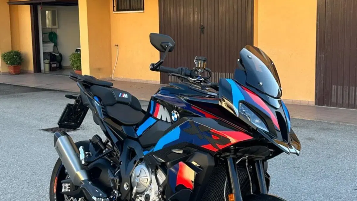 Bmw M 1000 XR (2024 - 27)  (3)