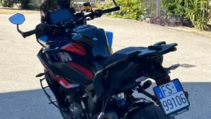 Bmw M 1000 XR (2024 - 27)  (6)