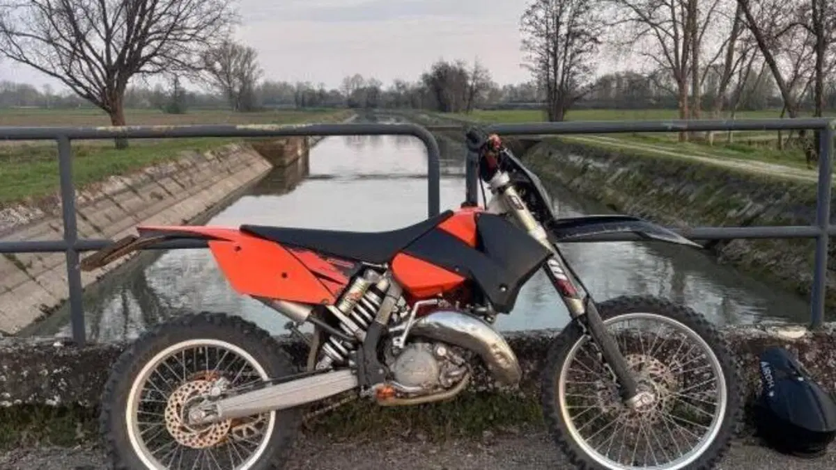 KTM 125 EXC (2005)  (4)