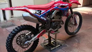 Honda CRF 250R (2022)  (6)