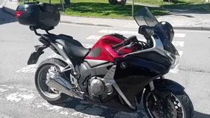 Honda VFR 1200 F ABS (2009 - 16)  (5)