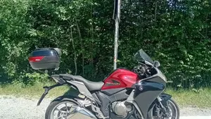 Honda VFR 1200 F ABS (2009 - 16)  (11)