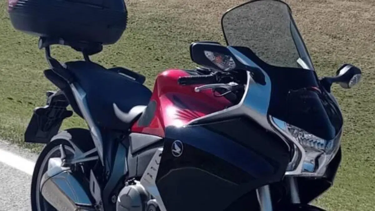 Honda VFR 1200 F ABS (2009 - 16)  (16)