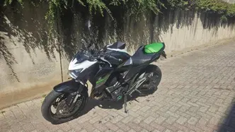 Kawasaki Z 800 ABS (2012 - 16) usata