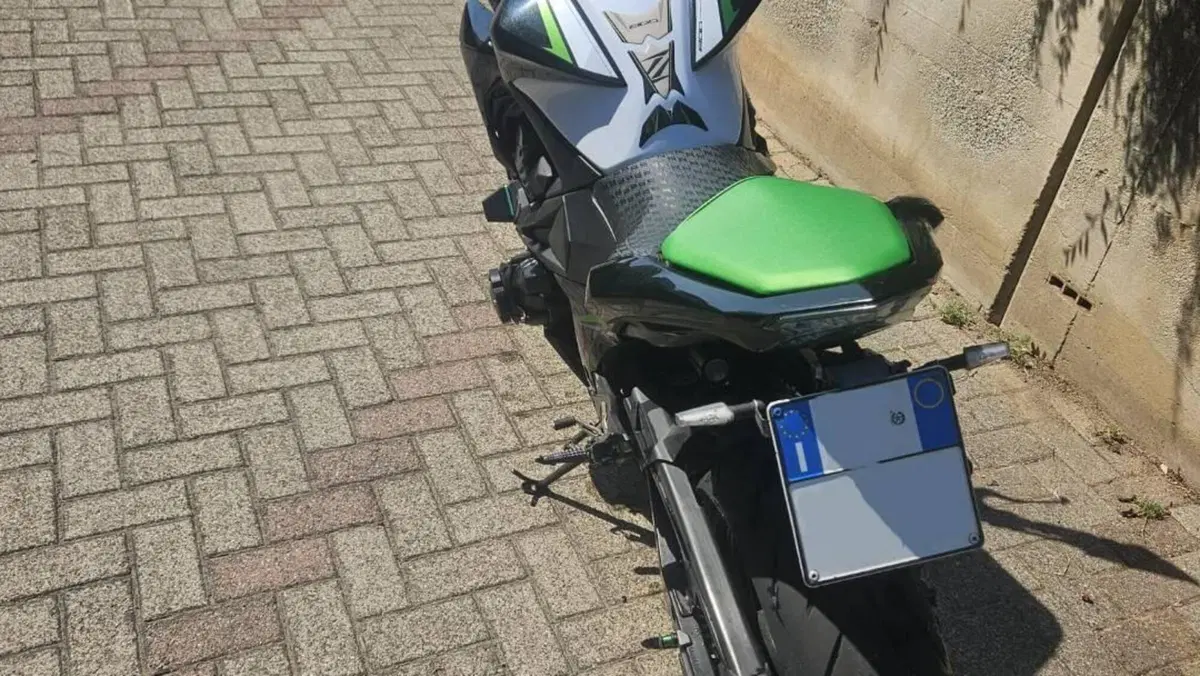 Kawasaki Z 800 ABS (2012 - 16)  (3)