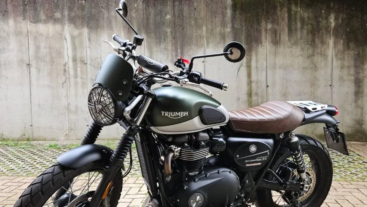 Triumph Street Scrambler 900 (2021 - 22)  (3)