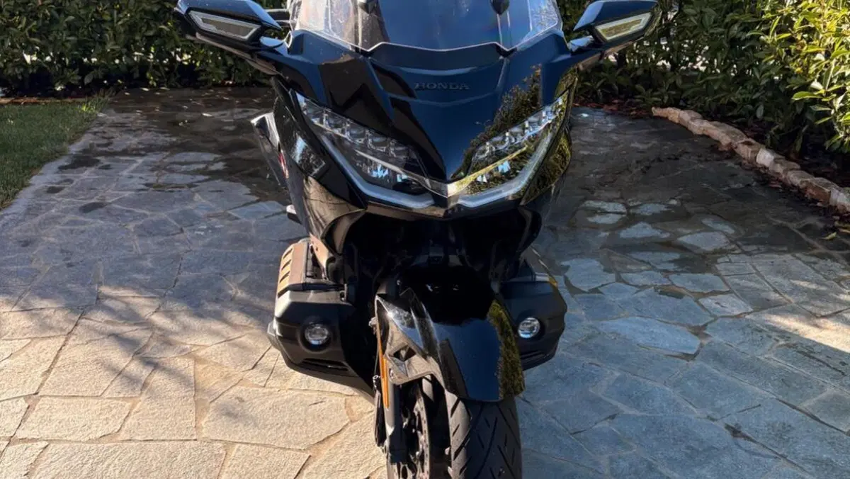 Honda GL 1800 Gold Wing Tour (2021 - 23)  (3)